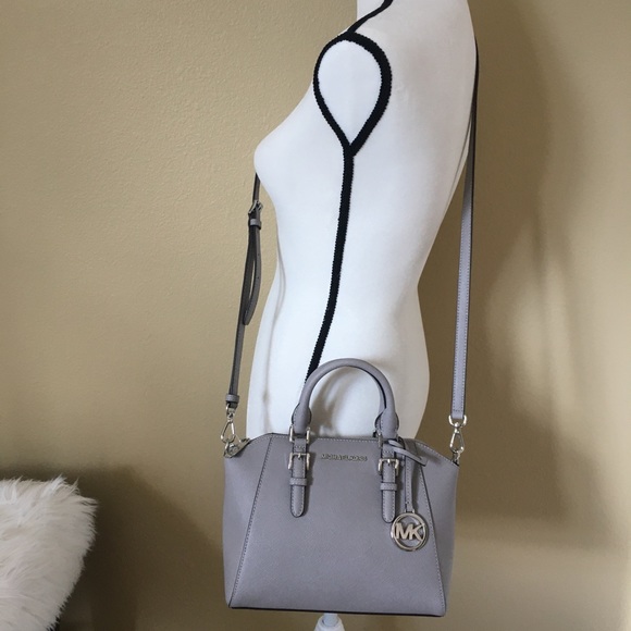 New Michael Kors Ciara messenger bag - Picture 5 of 8